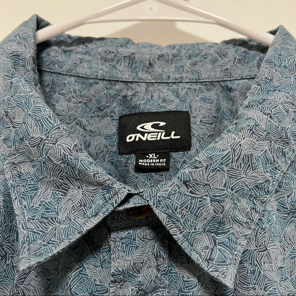 O'Neill Modern Fit Beach Short Sleeve Button Up Shirt - Picture 7 of 11